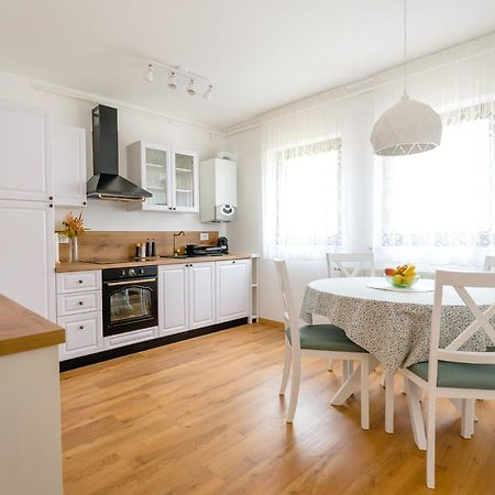 Tonka Apartment Пула Екстериор снимка