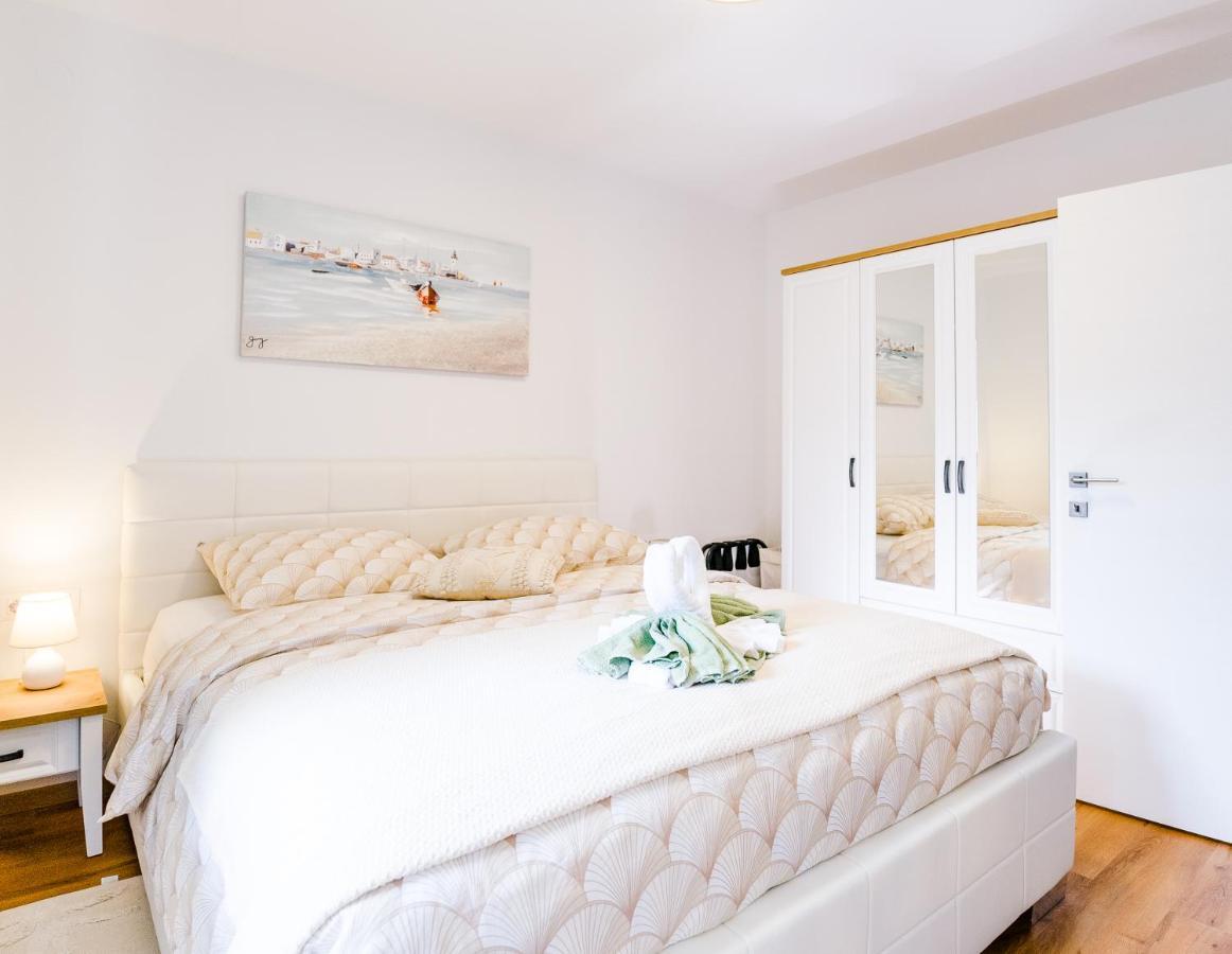 Tonka Apartment Пула Екстериор снимка